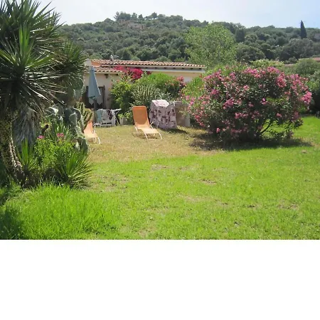 Beau De Type F3 Avec Jardin Fleuri A 5 Min De La