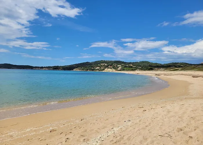 Prázdninový dům Beau De Type F3 Avec Jardin Fleuri A 5 Min De La *